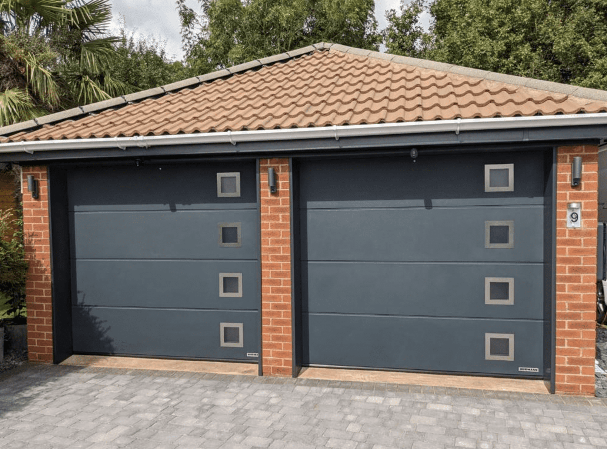 Gallery Beacon Garage Doors